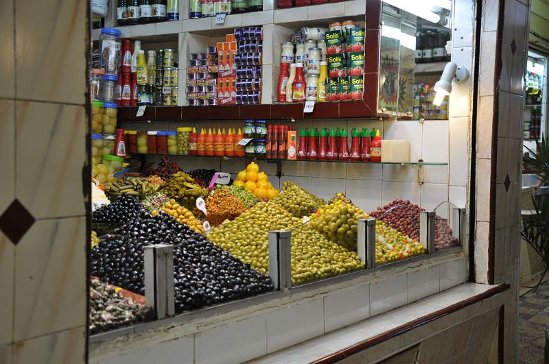 DSC_0391_olivy.JPG - Olivy na trhu v Tangieri