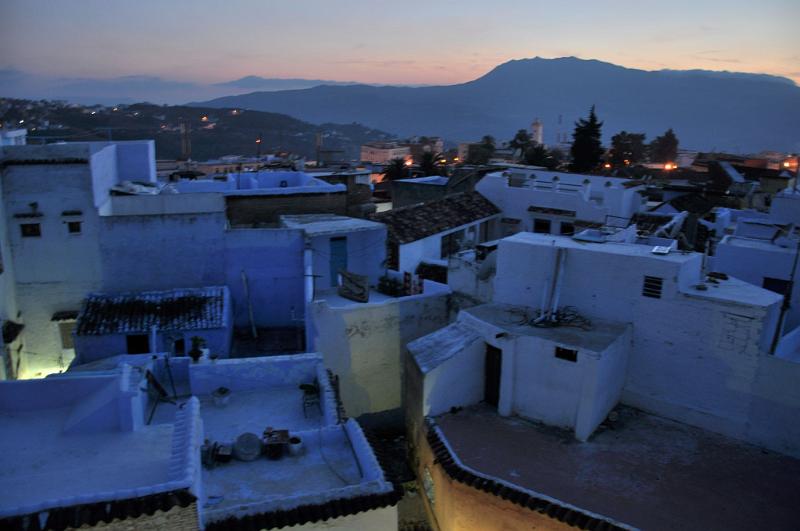 DSC_0422.JPG - Súmrak v belasom Chefchaouene