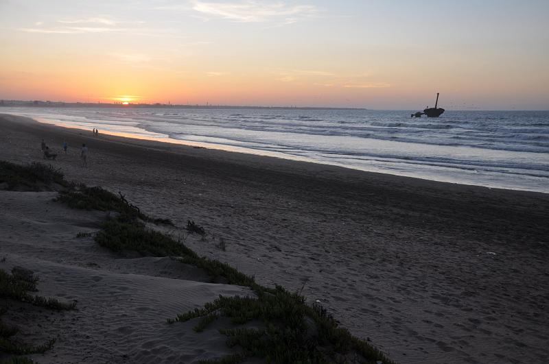 ESC_0044-el_jadida_zapad_slnka.JPG - Západ Slnka na pláži (El-Jadida)