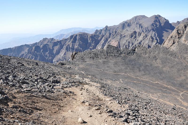 ESC_0394-cesta_na_toubkal.JPG - Vrcholky Vysokého Atlasu